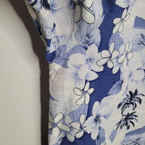 Bermuda Bay 100% silk Blue and white Tropical Floral Hawaiian button up XL - Picture 3 of 10